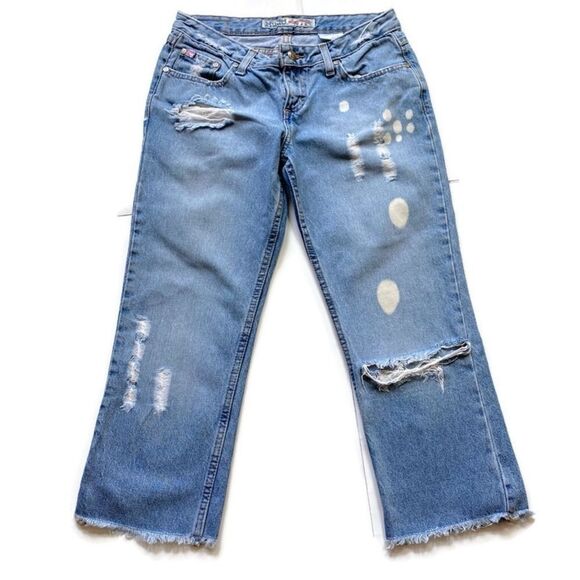 Mudd Bleached Cropped Distressed Jeans Sz 5 - Picture 2 of 7